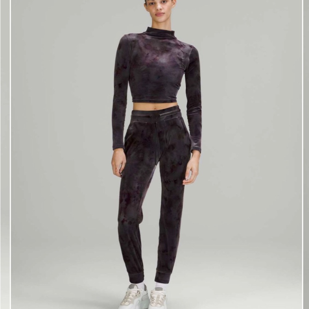 Velvet Tie-Dye Jogger Pants - Black